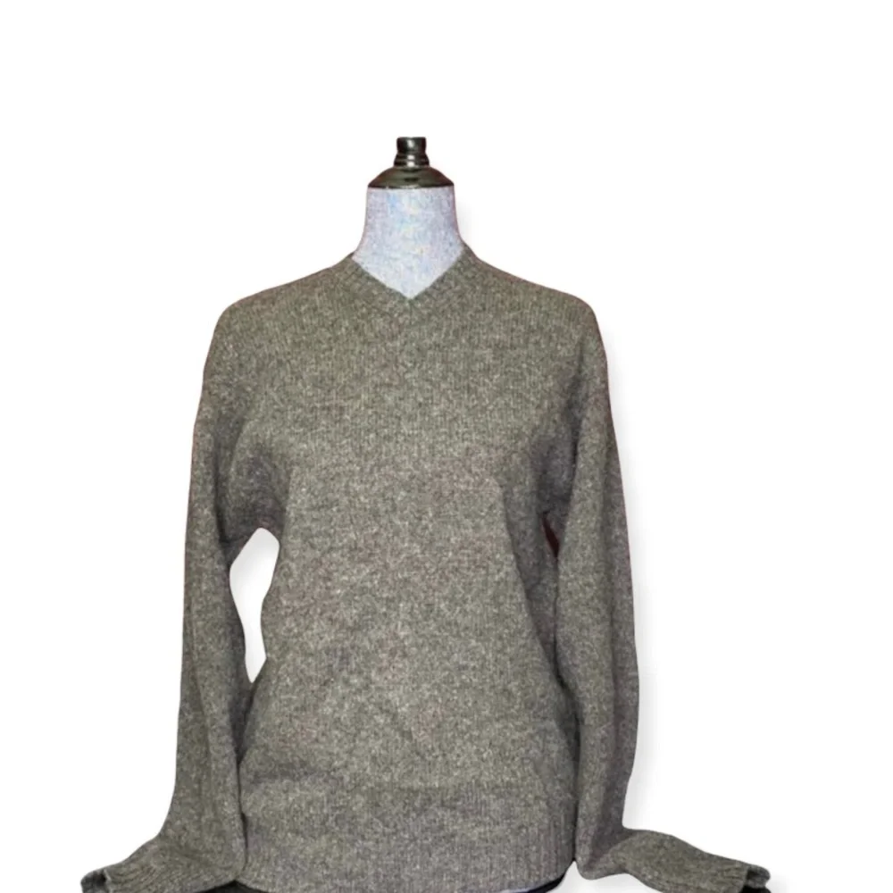 J. Crew gray wool v-neck cozy sweater size Large GOOD condition